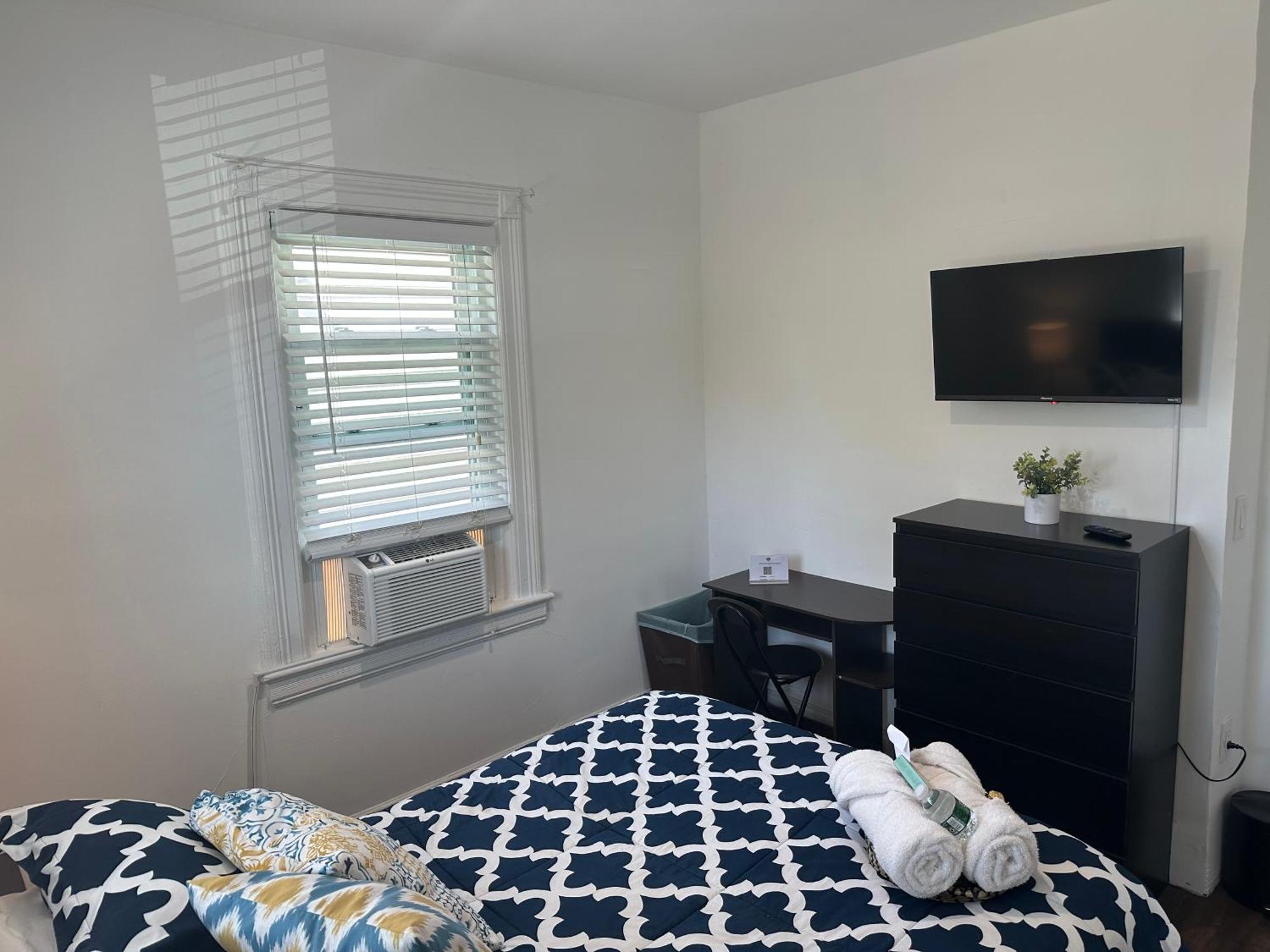 Cozy Private Bedrooms Kitchen Wifi Englewood Exteriör bild